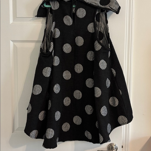 Black and Gray Polka Dot Cape - Picture 4 of 4